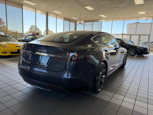 2015 Tesla Model S P85D