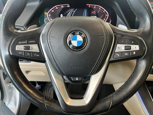 Mineral White Metallic 2020 BMW X5 xDrive40i