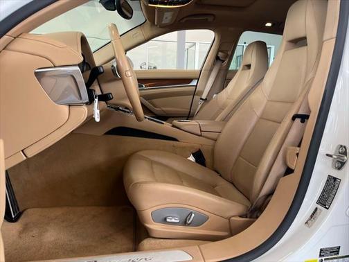 2011 Porsche Panamera 4