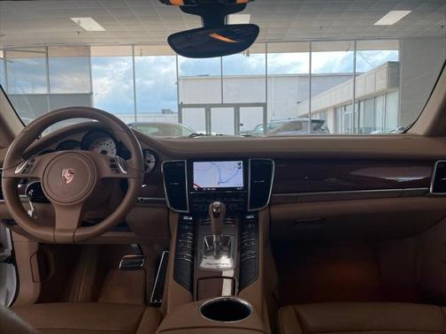 2011 Porsche Panamera 4