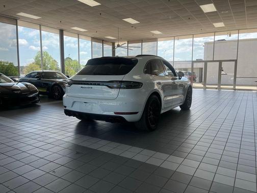 White 2021 Porsche Macan Macan GTS