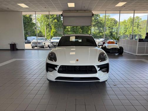 White 2021 Porsche Macan Macan GTS