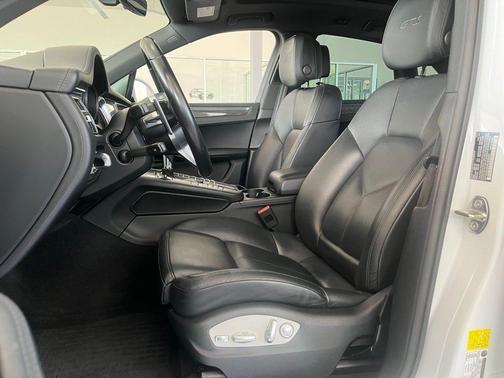 White 2021 Porsche Macan Macan GTS
