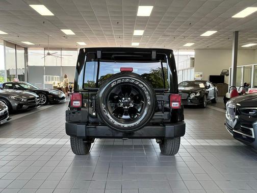 Black Clearcoat 2015 Jeep Wrangler Unlimited Altitude