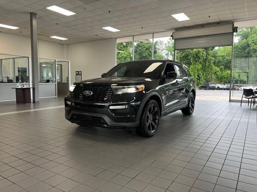Agate Black Metallic 2021 Ford Explorer ST