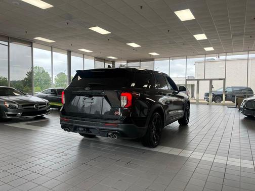 Agate Black Metallic 2021 Ford Explorer ST