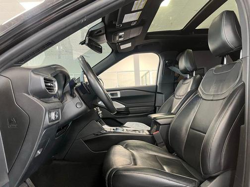 Agate Black Metallic 2021 Ford Explorer ST