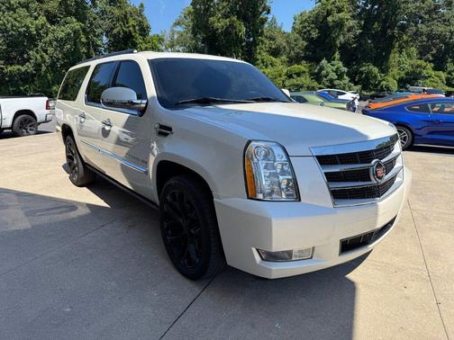 2014 Cadillac Escalade ESV Platinum Edition