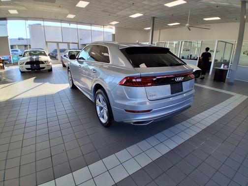 2019 Audi Q8 3.0T Premium Plus