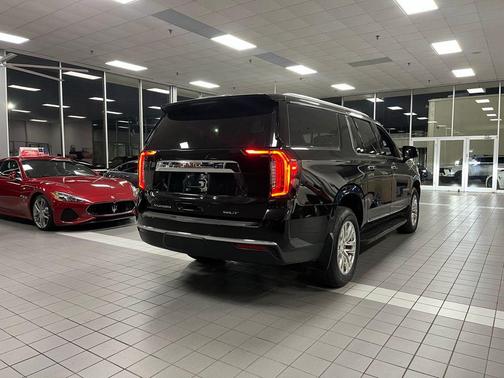 2021 GMC Yukon XL SLT