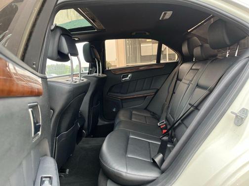 White 2011 Mercedes-Benz E-Class E 350