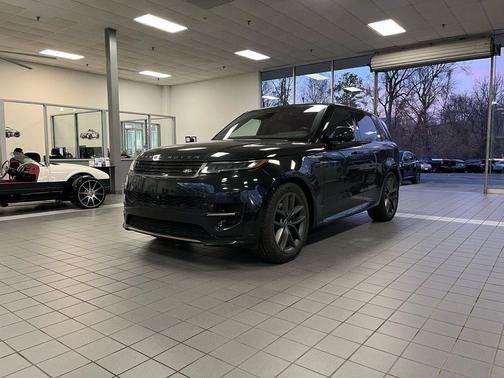 2023 Land Rover Range Rover Sport SE