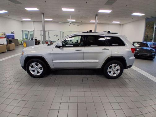 2011 Jeep Grand Cherokee Laredo