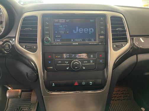 2011 Jeep Grand Cherokee Laredo
