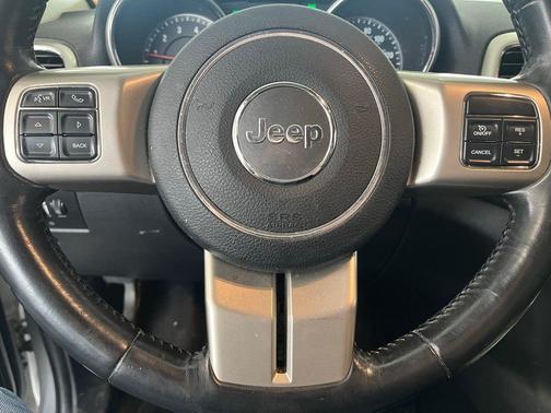 2011 Jeep Grand Cherokee Laredo