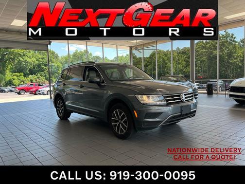 Platinum Gray Metallic 2020 Volkswagen Tiguan 2.0T SE