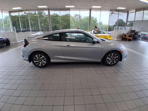 2017 Honda Civic LX-P