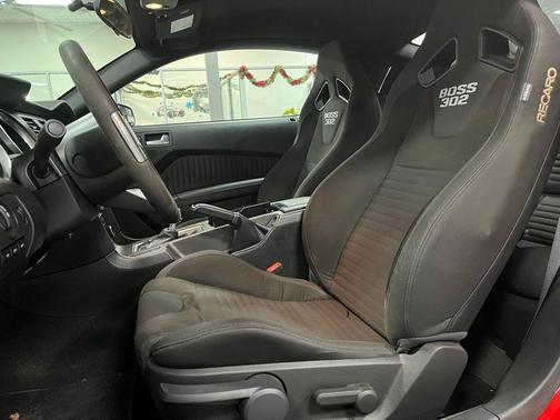 2012 Ford Mustang Boss 302