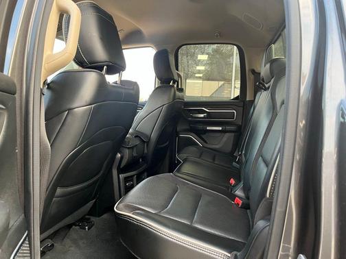 Granite Crystal Metallic Clearcoat 2020 RAM 1500 Laramie