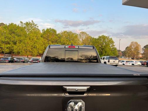 Granite Crystal Metallic Clearcoat 2020 RAM 1500 Laramie