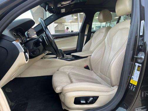 Jatoba Brown Metallic 2019 BMW 530 xDrive