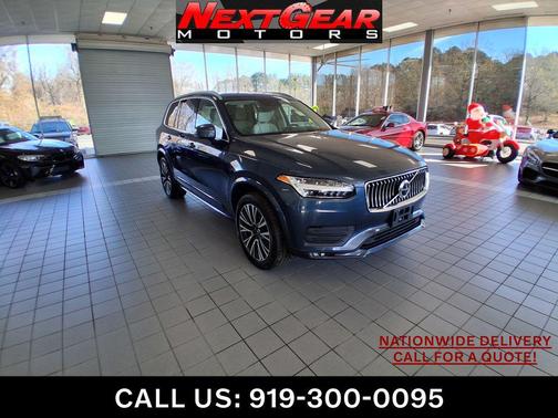 2020 Volvo XC90 T5 Momentum