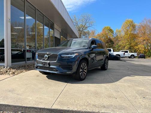 2020 Volvo XC90 T5 Momentum