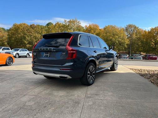 2020 Volvo XC90 T5 Momentum