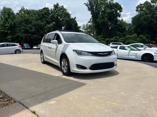 2018 Chrysler Pacifica Touring-L Plus