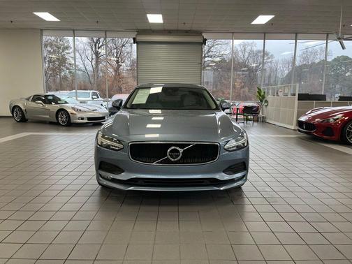 2018 Volvo S90 T5 Momentum