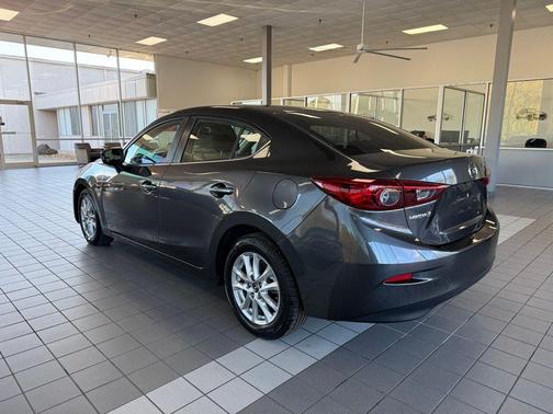2016 Mazda Mazda3 i Sport