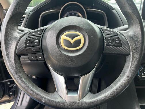 2016 Mazda Mazda3 i Sport