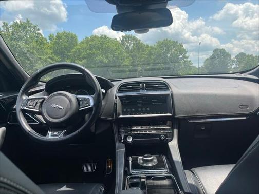 2018 Jaguar F-PACE 20d R-Sport