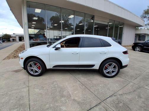 2016 Porsche Macan S