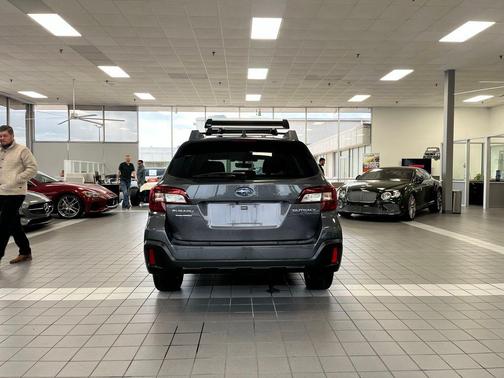 Gray Metallic 2019 Subaru Outback 2.5i Premium
