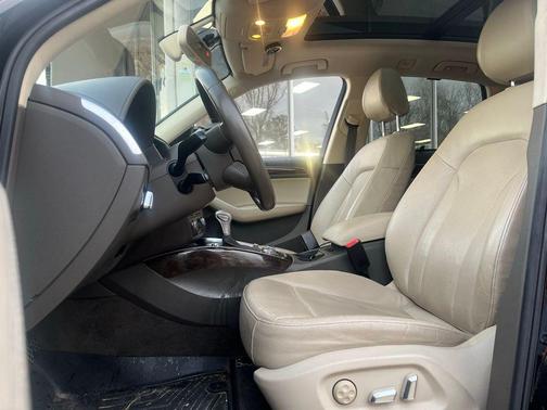 2014 Audi Q5 3.0T Prestige quattro