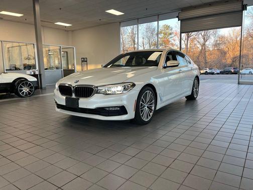 2018 BMW 530 530i