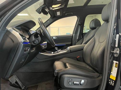 Black Sapphire Metallic 2019 BMW X5 xDrive40i