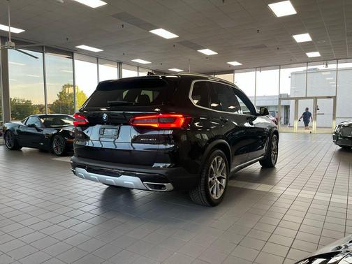 Black Sapphire Metallic 2019 BMW X5 xDrive40i