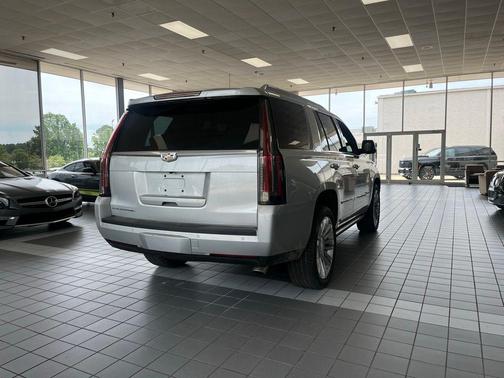 Radiant Silver Metallic 2016 Cadillac Escalade Platinum