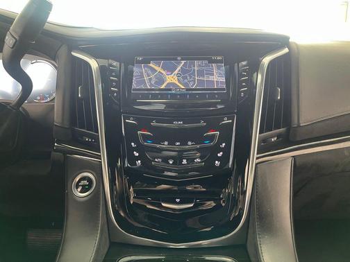 Radiant Silver Metallic 2016 Cadillac Escalade Platinum