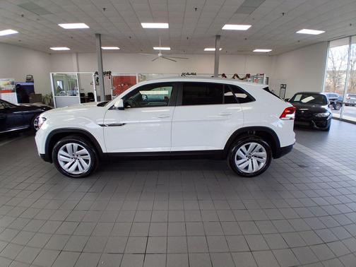 2022 Volkswagen Atlas Cross Sport 3.6L V6 SE w/Technology