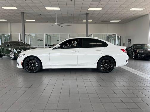 Alpine White 2019 BMW 330 330i