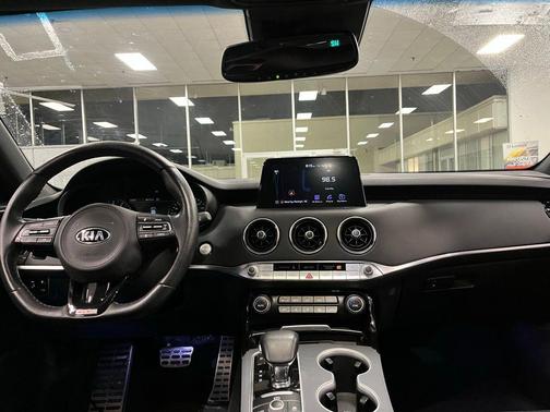 2018 Kia Stinger GT2