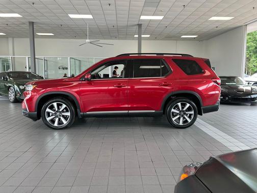 Radiant Red Metallic II 2023 Honda Pilot AWD Elite