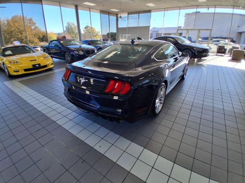 2021 Ford Mustang EcoBoost Premium