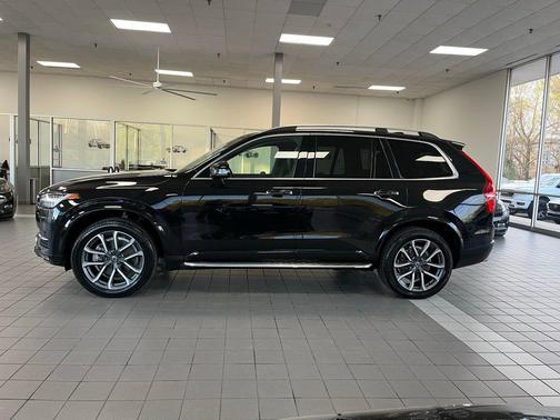 Onyx Black Metallic 2019 Volvo XC90 T6 Momentum