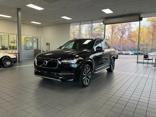 Onyx Black Metallic 2019 Volvo XC90 T6 Momentum