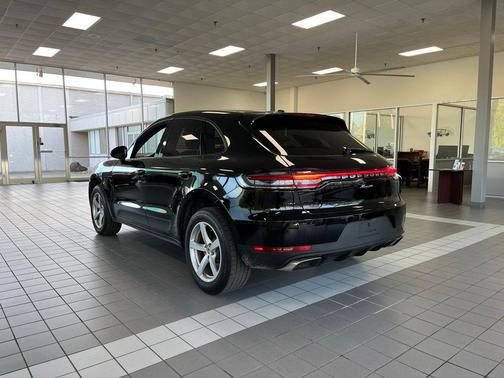 Black 2021 Porsche Macan Macan S