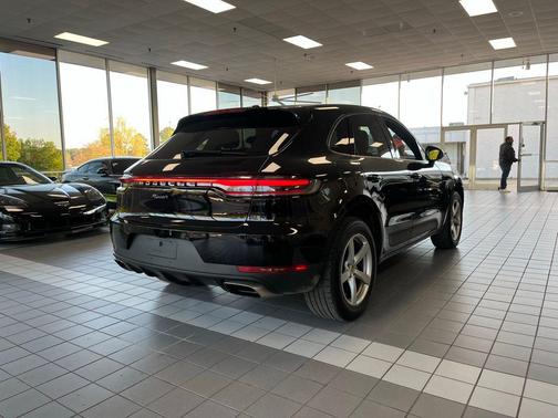 Black 2021 Porsche Macan Macan S